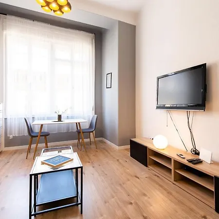 Budapest4U - New Apt In The Central Of Budapest Esterno foto