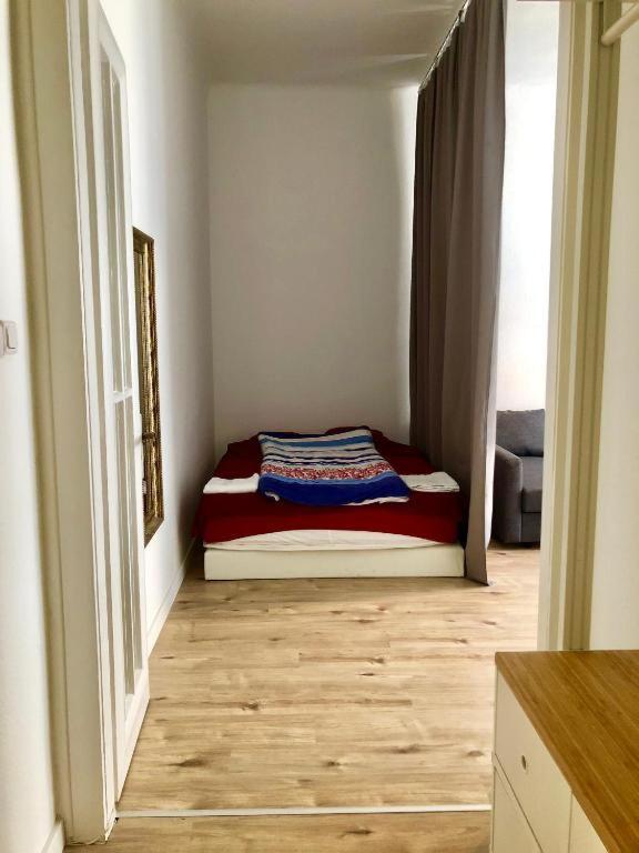 Budapest4u - New In The Of *